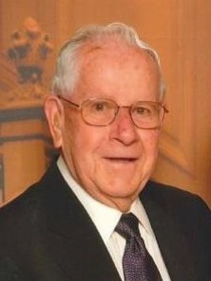 cover image of Neville Thompson - Digital Oral History